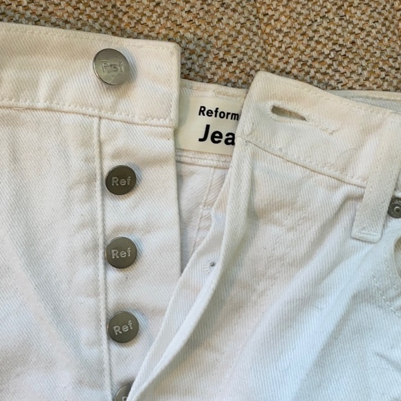 Reformation white denim shorts - Picture 4 of 7